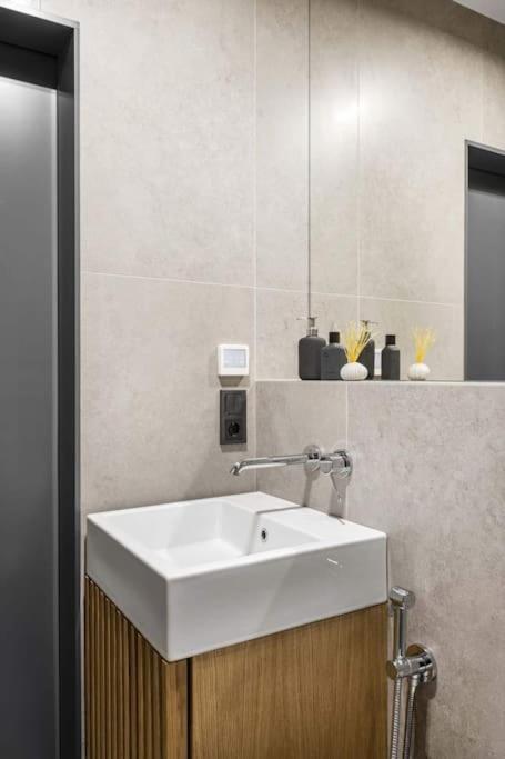 Huoneisto Boutique With Free Parking & Ac Kaunas