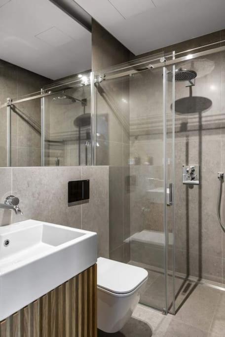 Boutique With Free Parking & Ac * Kaunas